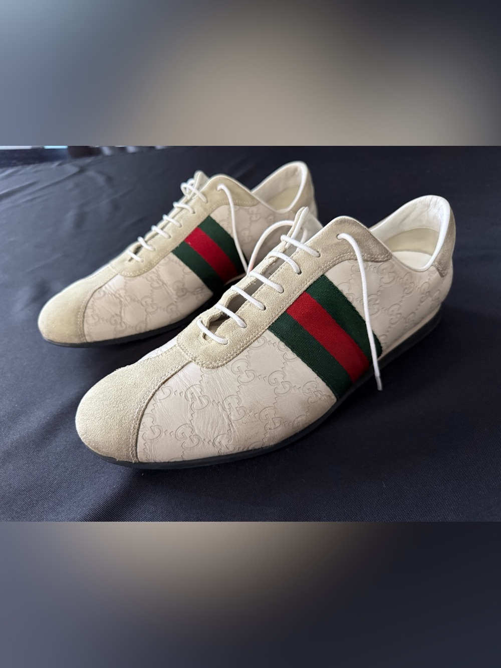 Gucci Men’s Off-White Leather Sneakers with Green and Red Web Stripe